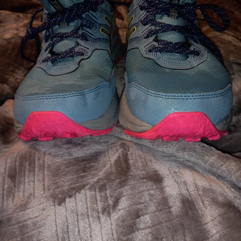 ASICS Gel Venture 11 1/2 Running Shoes 